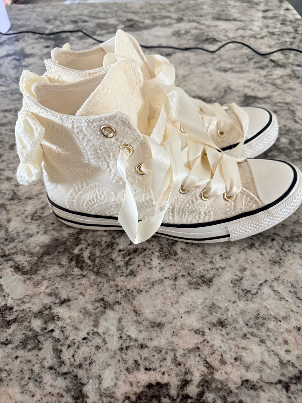 Converse Cream High-Top Satin Ribbon Sneakers - Picture 5 of 7
